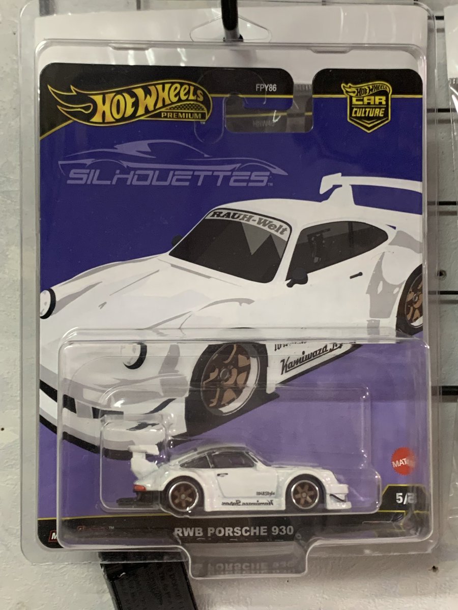 hotwheels ＃ホットウィール ＃RWBポルシェ930 昨日に続き、帰宅途中に