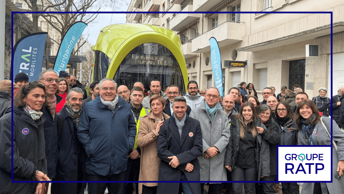 RATPgroup's tweet photo. [Inauguration] L'extension du T6 Nord a été mise en service sur le réseau @TCL_SYTRAL, en présence de @XPiechaczyk, PDG du #groupeRATP, et Hiba Farès, Présidente du directoire de #RATPDev. Ce projet, mené par SYTRAL Mobilités, marque une étape majeure pour la métropole lyonnaise. https://t.co/evbGOp7J6S