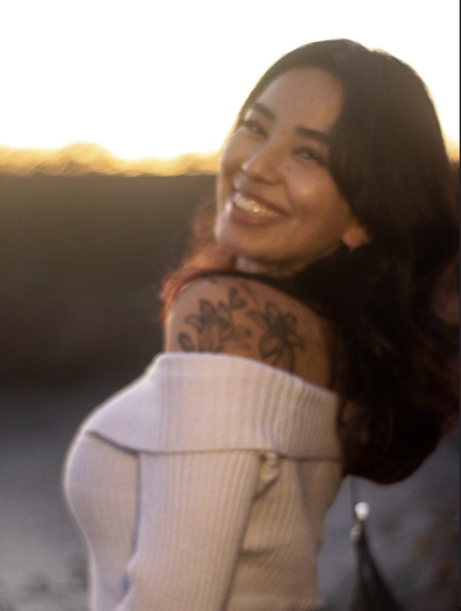 Makaela🖤 tweet media