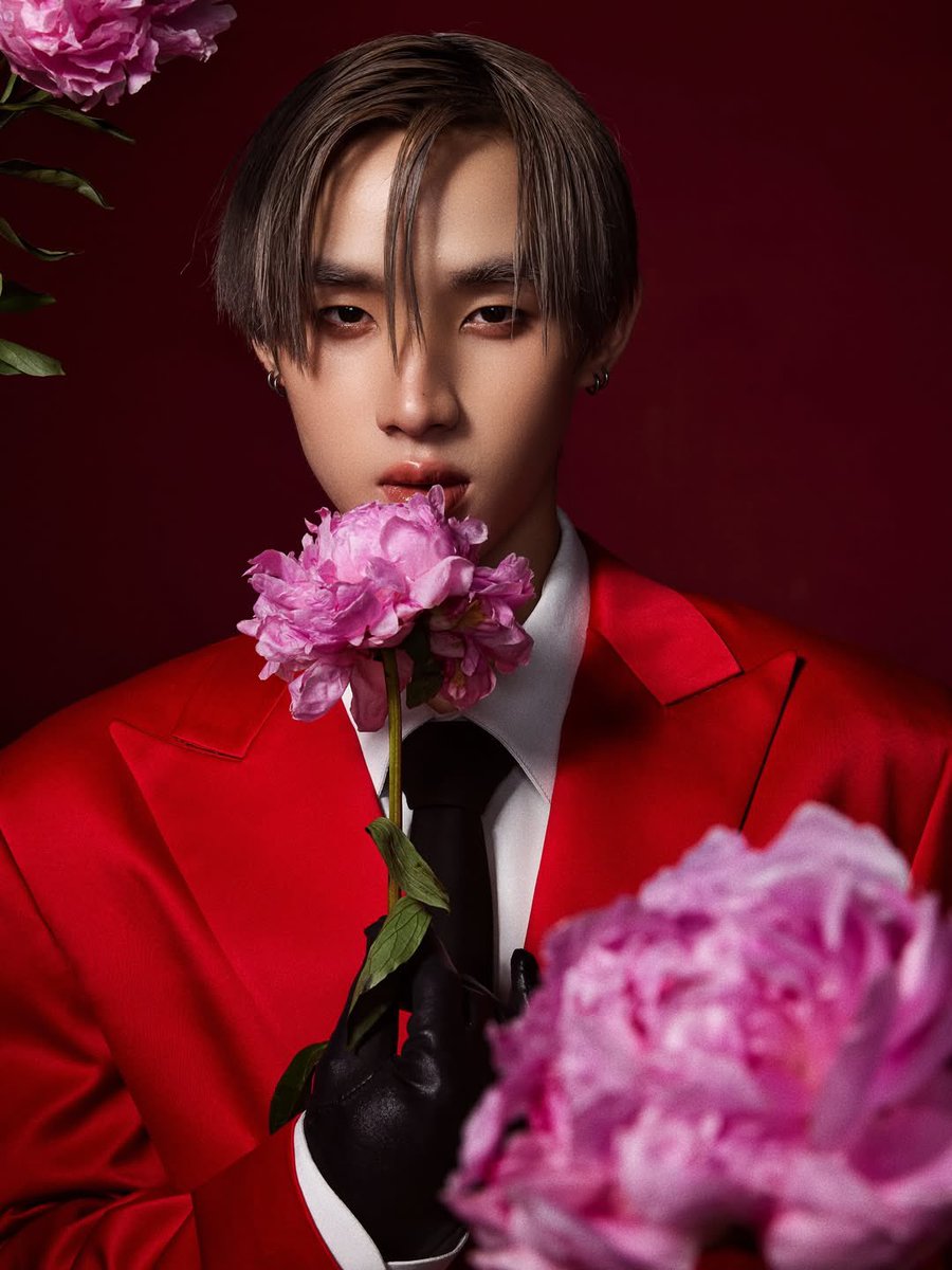 เฉลยช้าแต่เฉลยแล้ว ถ่ายแบบวาเลนไทน์ด้วยกันแท้ๆ แกล้งๆดรอปรูปคู่ให้หน่อย อยากเป็นลิง