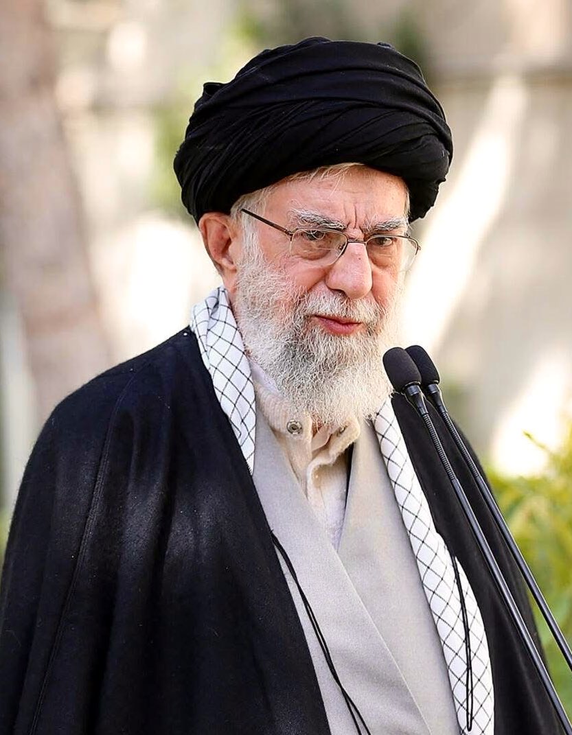 rkmtimes's tweet photo. JUST IN🇨🇦❌🇮🇷🔥 Canada says, If Iran wins the Middle East, then the Western world’s economy, Government and banks will collapse and it now announced new sanctions on Iran, says diplomatic relations won’t reopen without regime change. https://t.co/bcR90hmyCU