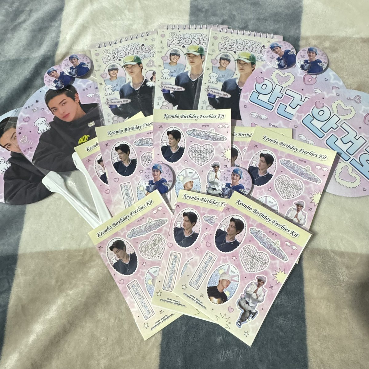 makasih juga ya kak <a href="/onlykeonho/">nia ❀</a> buat freebiesnya, sumpah lucuuu banget aku suka aku suka ☺️💗💗, ditunggu next projectnya 🤭