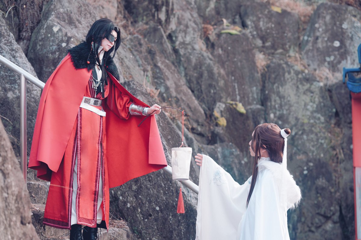.
【TGCF 】
ー　新年快乐　ー

謝憐<a href="/mikorin_16/">みこ</a>
花城<a href="/asterism_im/">藍</a> 

Photo.<a href="/mikakeha/">ミカケハ（ミカ）</a>様