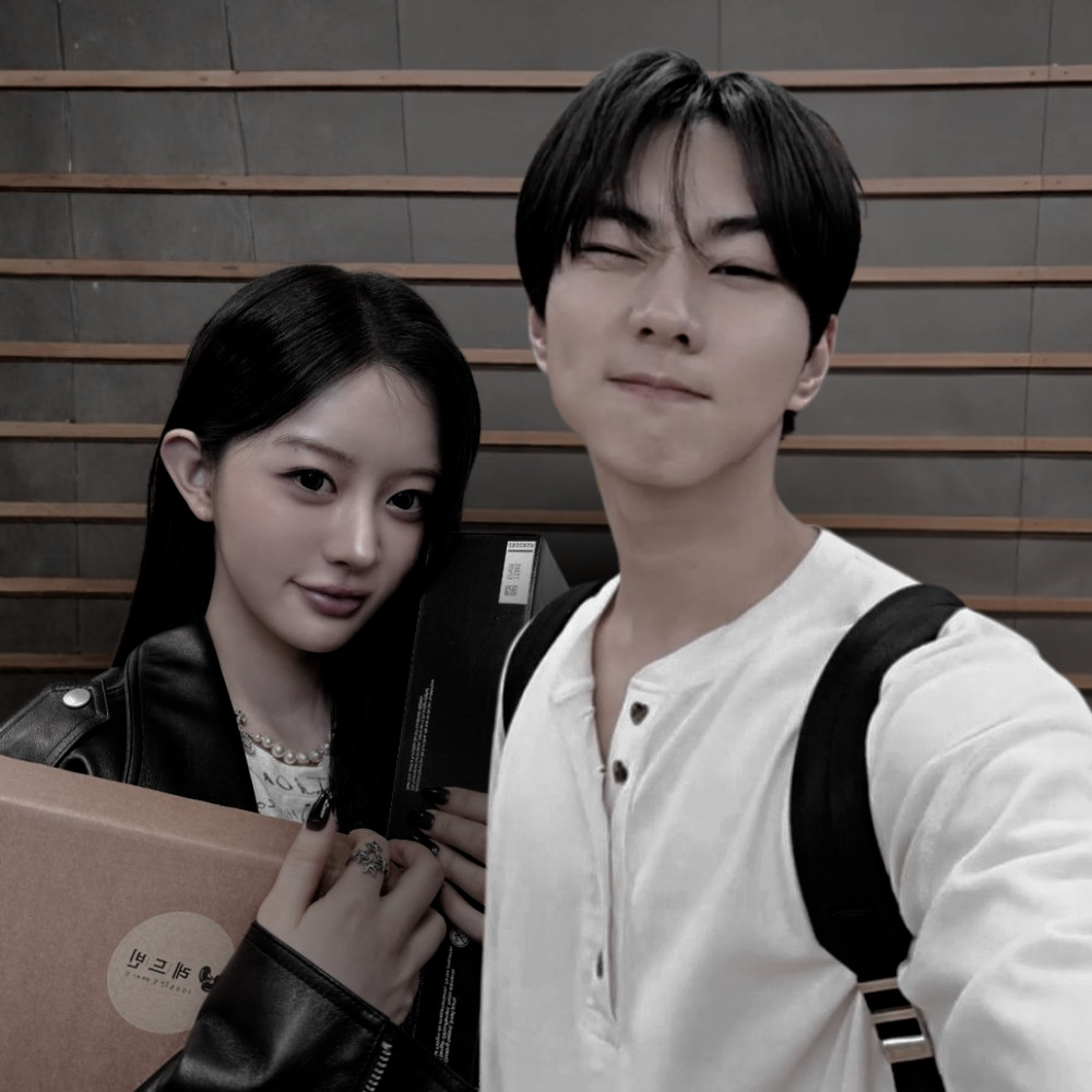 ️️
 ️️
Serah terima brownies bersama <a href="/Padapuan/">ؘRasuna Pelita Said</a>. Next time aku belikan sepuluh kalau kisah cintaku udah gak jelek lagi.  
 ️️
 ️️