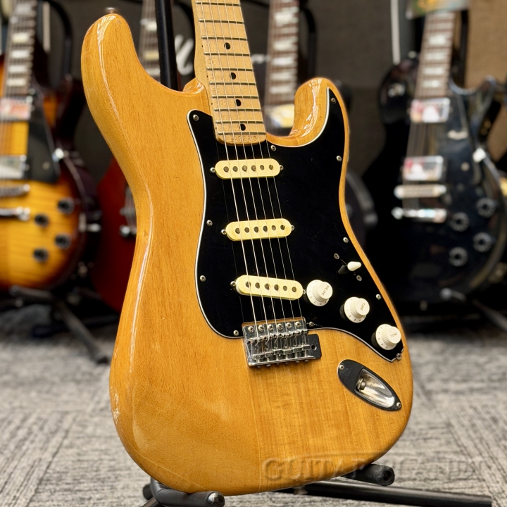 フェルナンデスのかなり初期のモデル。 なんと50年以上前です、まさに