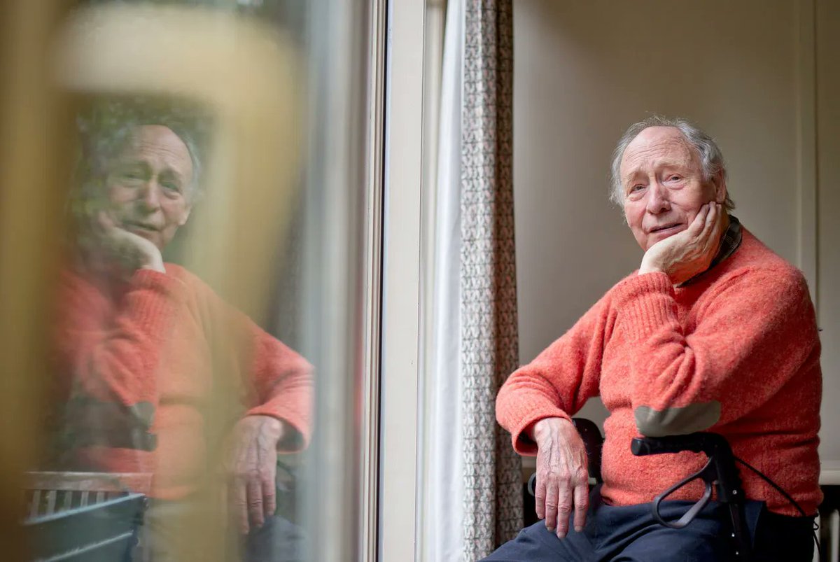 nikolausmella's tweet photo. Remembering Anner #Bijlsma. 

#DenHaag, 17th February 1934 – #Amsterdam, 25th July 2019. 

Principal #cellist (1962-1968) of the @ConcertgbOrkest of Amsterdam &amp; one of the pioneers of the Dutch Baroque School, as a partner of F. Brüggen &amp; G. #Leonhardt.  

Andreas Terlaak, 2014. https://t.co/f7CstbETUK
