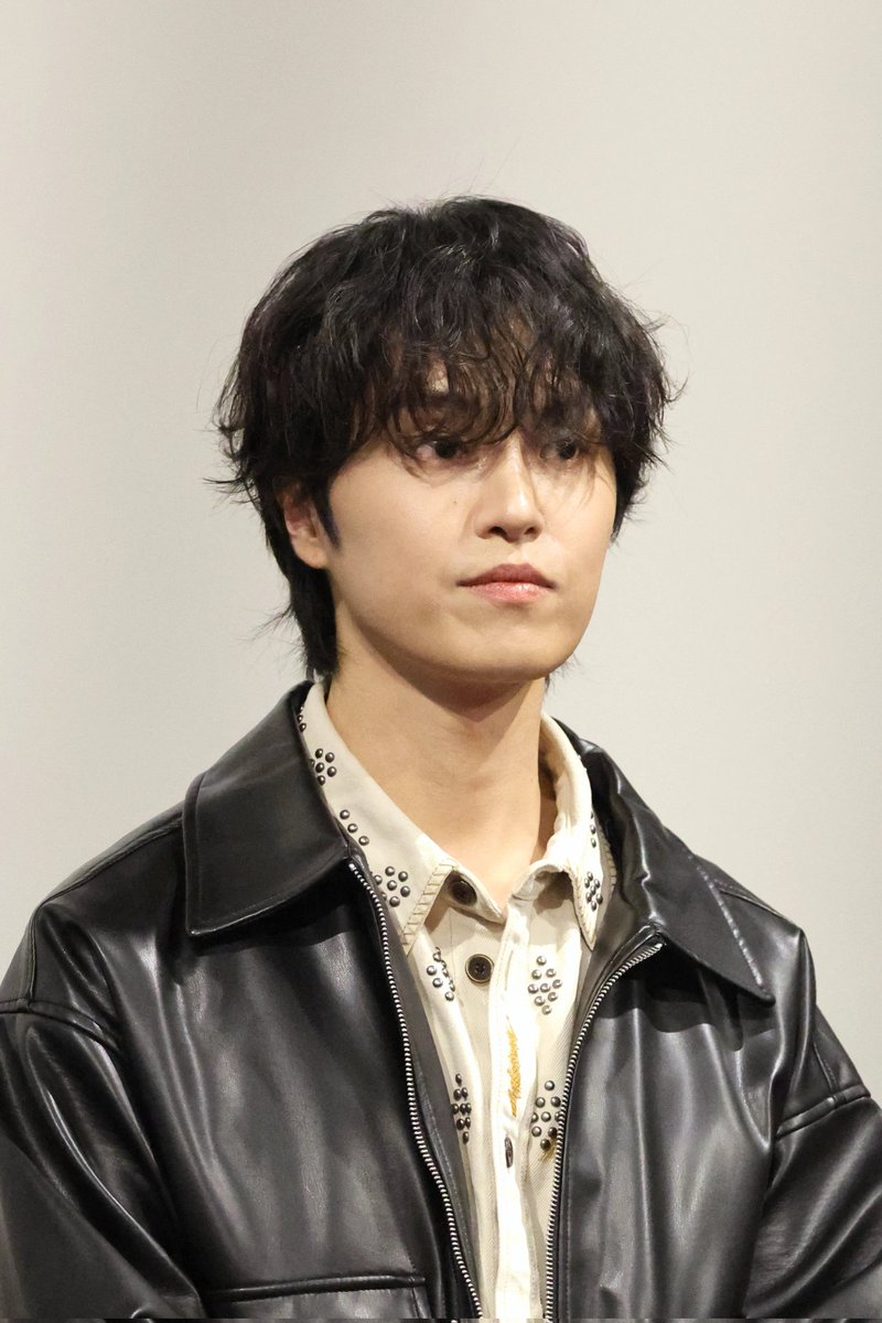 2026.02.14 더로즈 컴백투미 무대인사

이제 사진 그만 올리려고 했는데 안되겠어!!!!!!ㅋㅋ

#더로즈 #therose #이하준 #하준 #hajoon