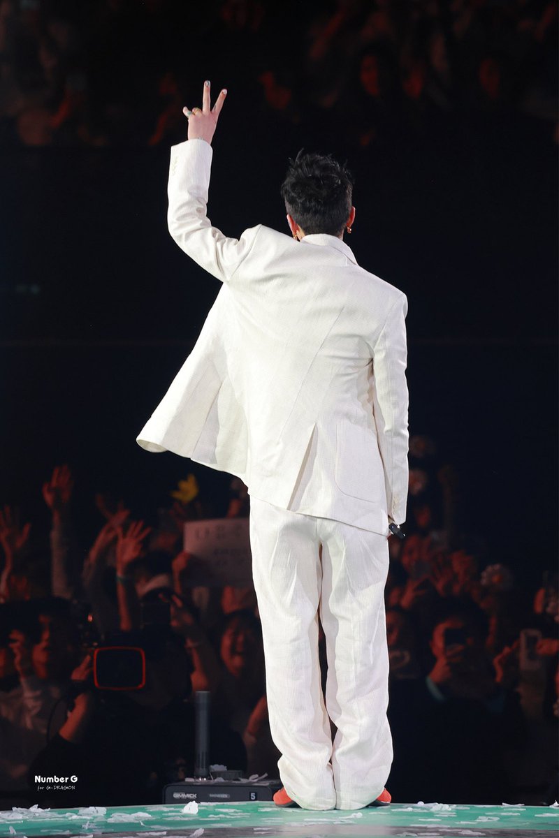 260215 DAY-3 2026 G-DRAGON 'FAM' MEETING in JAPAN [FAM I LOVE YOU