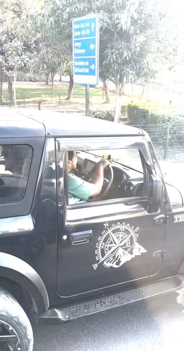 Abhishek817115's tweet photo. HR51CJ7390
HR51CT2756 and 4-5 more cars
Sector 65, Gurgaon
#dangerdriving
@gurgaonpolice @TrafficGGM
In the viral video, youths in convoy of cars are hanging outside a moving car, “thar” being driven on footpath putting public at risk.
Kindly look into this https://t.co/l8mwh2EVvj