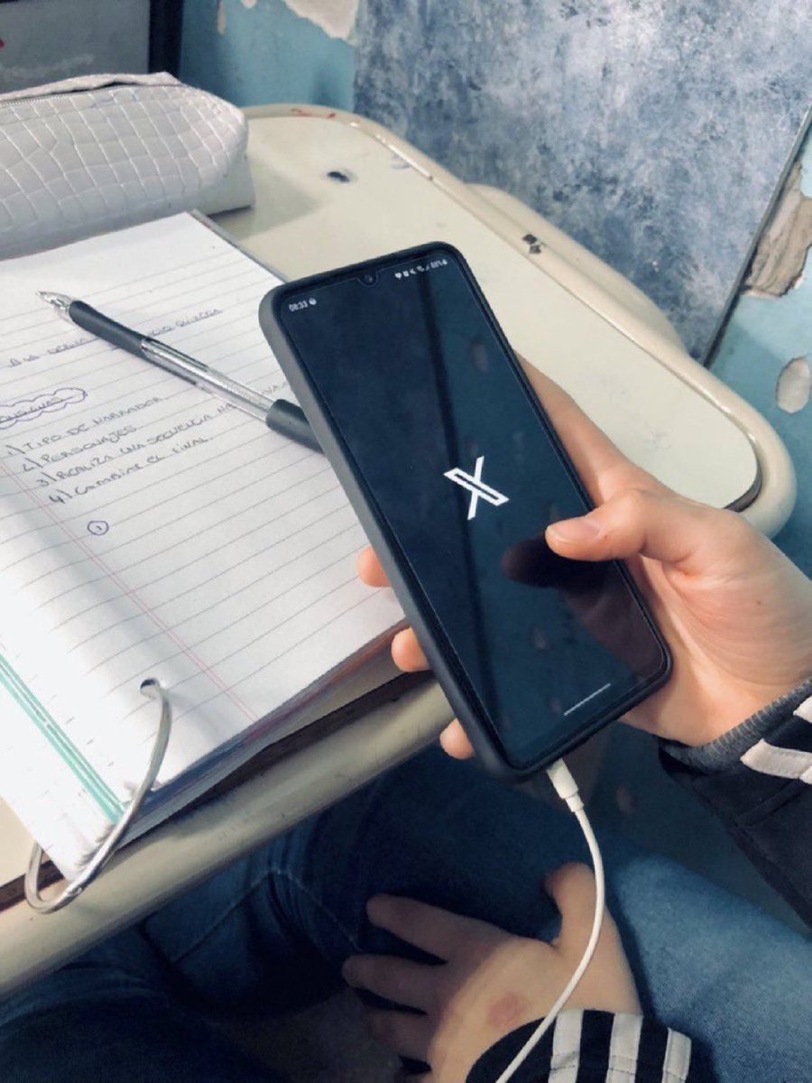 itsD3lay🐧 tweet media