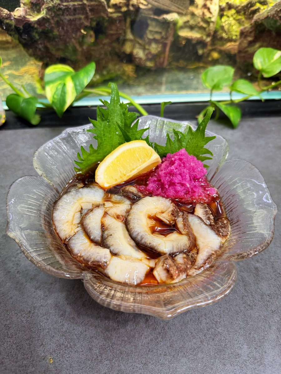 おうち晩ご飯

◎スペアリブの水煮ニンニク醤油タレ
◎茹で餃子🥟
◎なまこゆずぽん🍊

昨日も今日も餃子🥟　笑
自分賄い🍜腹パンなまこだけで𐤔𐤔𐤔

#晩ご飯
#連日の餃子