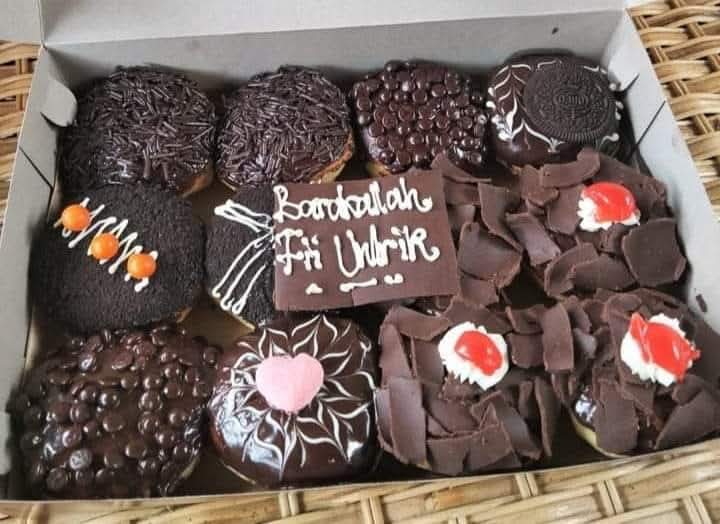 SoyaZea's tweet photo. Selamat ulang tahun untuk uang lahir hari ini 🥳🎂 https://t.co/AwetPrIq6r