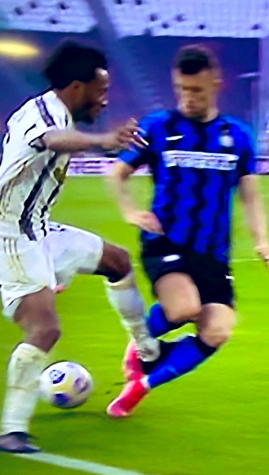 enrico varriale tweet media