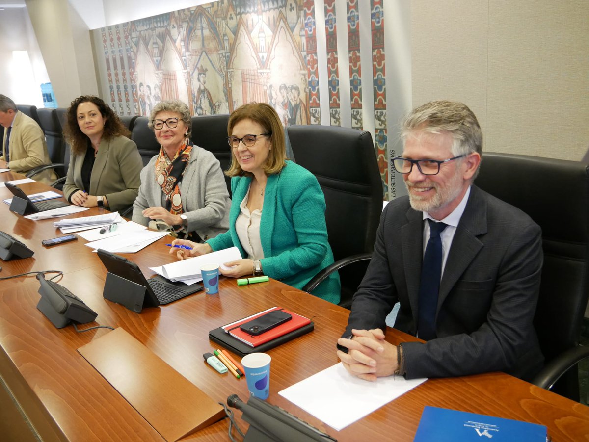 🏛 Participamos en la Comisión de Educación y Cultura de la Asamblea Regional, presidida por <a href="/CAlbaladejo/">Carlos Albaladejo</a> 

☑ Presentamos una moción para exigir al Gobierno de España que financie el 50% de la educación gratuita de 0 a 3 años