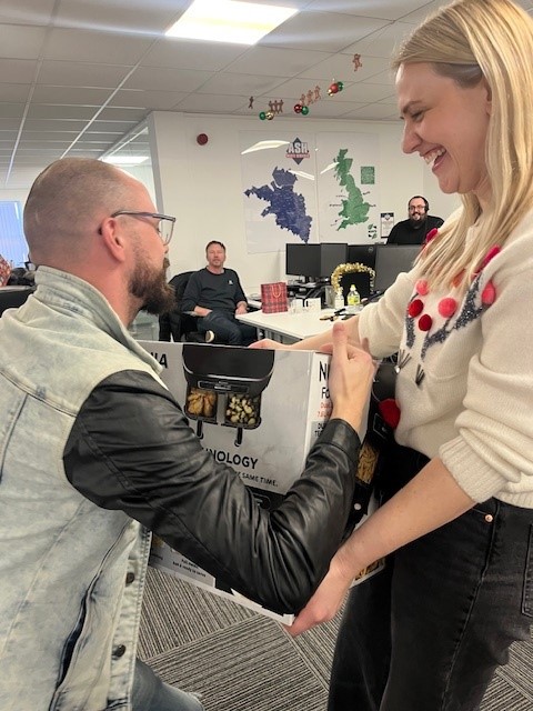 ASH Waste Services - Your Local No.1 Waste Service tweet media