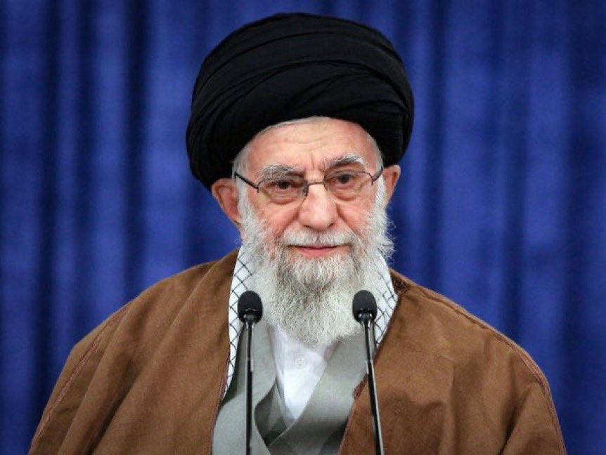 CryptoTraders62's tweet photo. 💥BREAKING:

🇮🇷🇺🇸 Iran’s Supreme Leader Khamenei tells Trump that the U.S. won’t be able to destroy Iran. https://t.co/frbtWddGVT