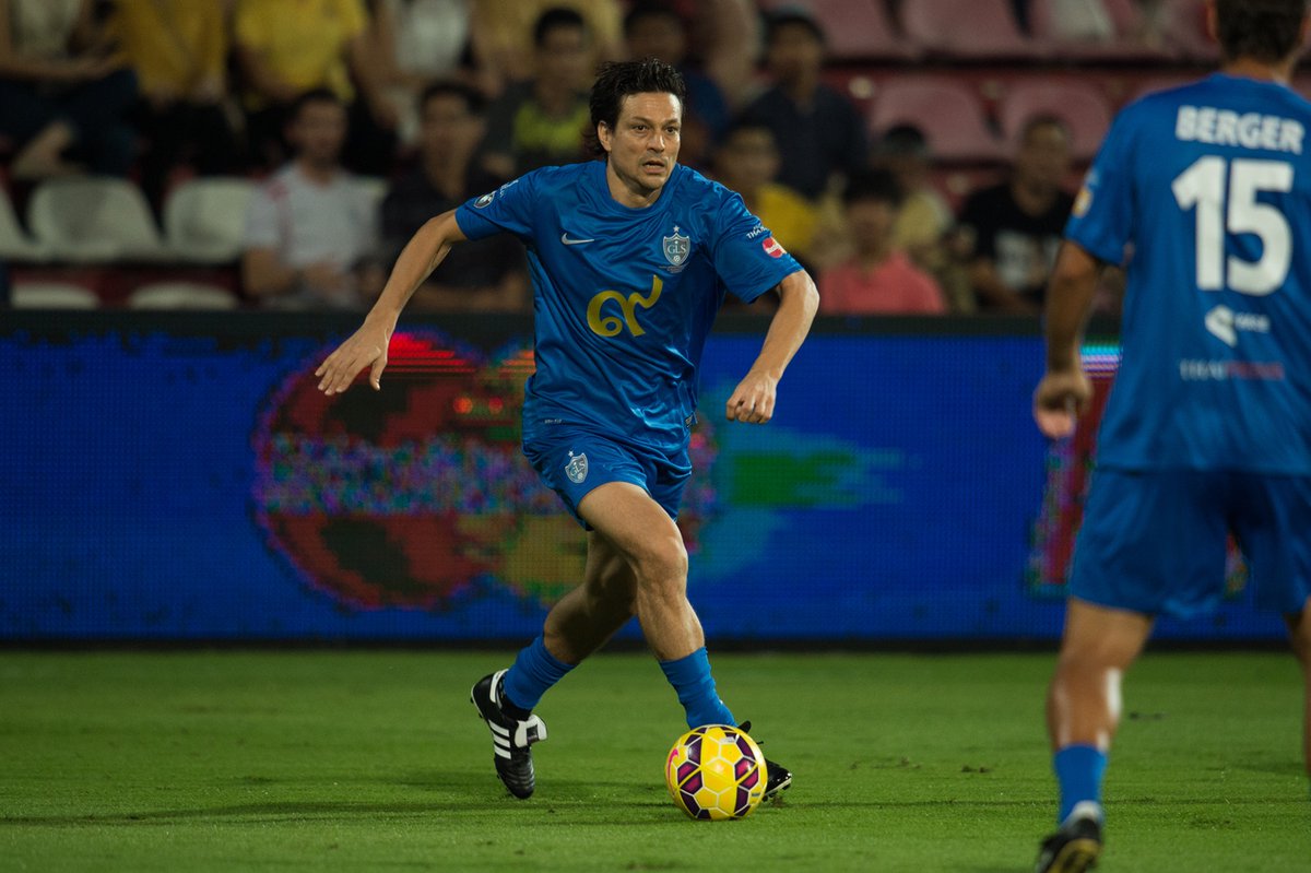 ontheminute's tweet photo. 🎉 Happy Birthday to Jari Litmanen, born Feb 20! ⚽
Finnish icon 🇫🇮 from #Reipas to #MyPa to #Ajax to #Barca to #LFC to #Ajax to #FCLahti to #HJK, one of the greatest Nordic players ever.
Finland’s all-time great with 130+ caps and 30+ international goals.
#HappyBirthday https://t.co/QasOWBSnni