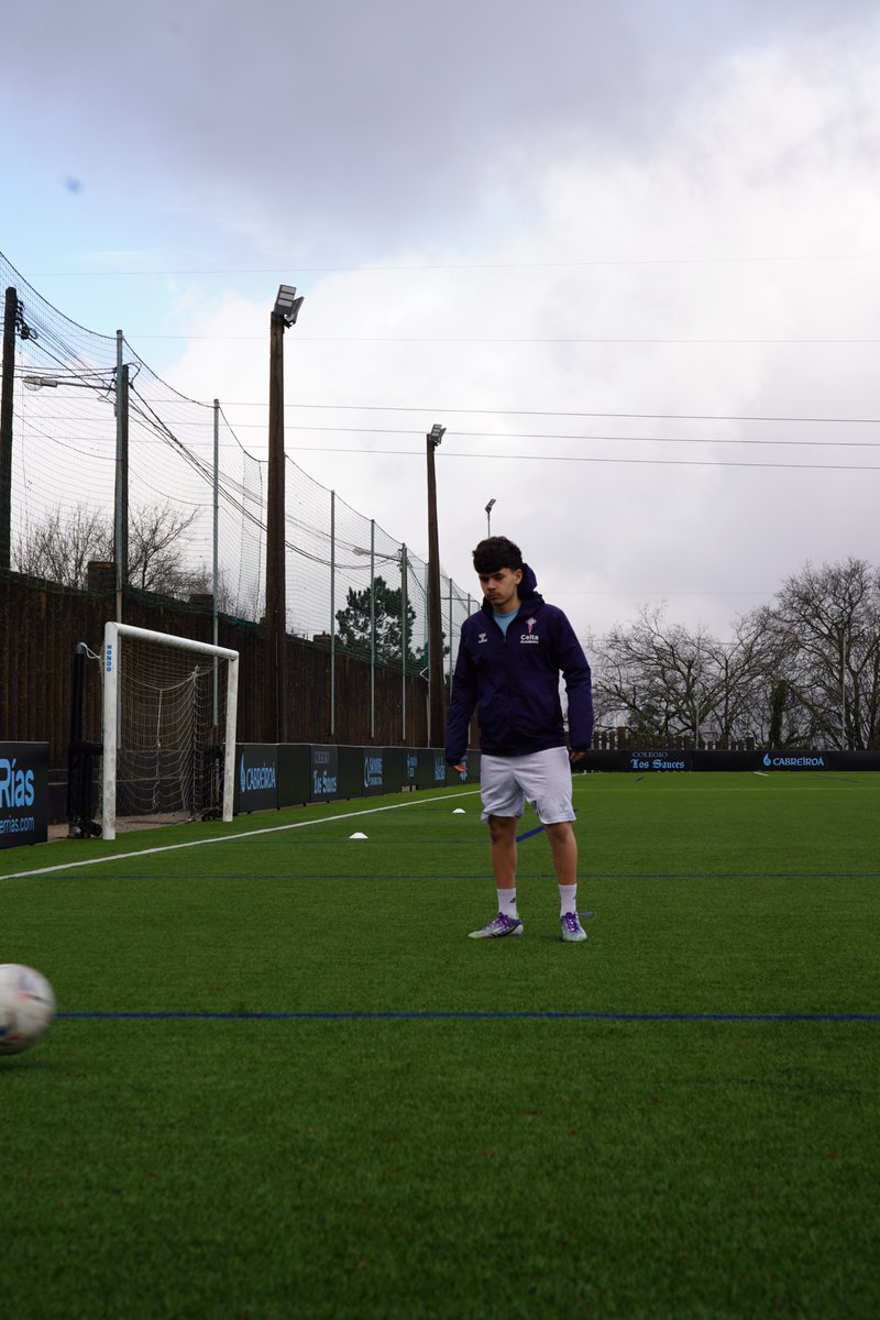 QuarkFootball's tweet photo. Siguiendo de cerca el trabajo de Kyriakos en la academia del RC Celta de Vigo ⚽🔥
Tras pasar por nuestro Pro Tryout Program, hoy compite y crece en una de las canteras más exigentes 🇪🇸✨
Esto es solo el comienzo 🌍⚽
#ProTryoutProgram #CeltaVigo #Talento #NextLevel https://t.co/Z6se8fhmxq