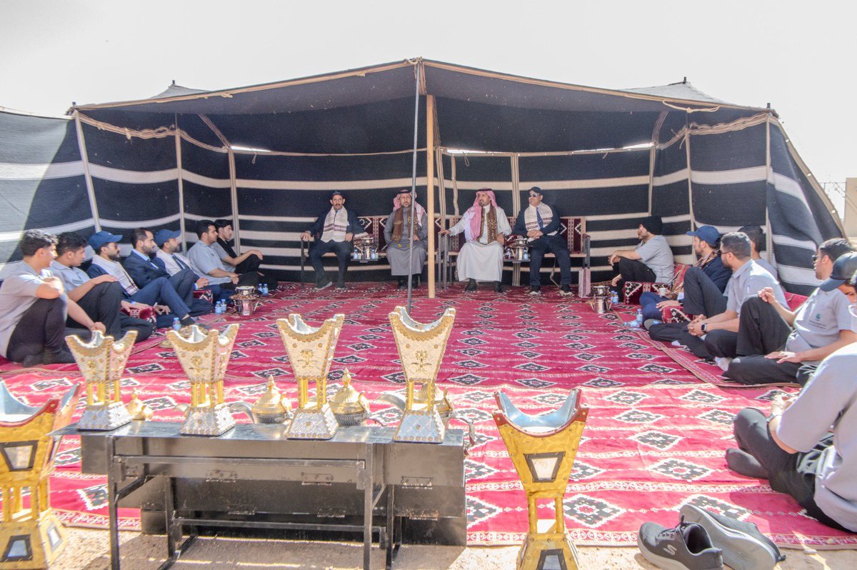 #تغطية ||

برعاية وحضور مدير عام إدارة #التدريب_التقني المهندس مشعل العفنان، احتفلت الكلية التقنية ببقعاء بـ #يوم_التأسيس، بحضور عميد الكلية المهندس خلف الشمري، ومنسوبي الكلية، وأبنائها المتدربين.

وتخلّل الحفل عدد من الفعاليات الوطنية التي جسّدت معاني الانتماء والاعتزاز، شملت