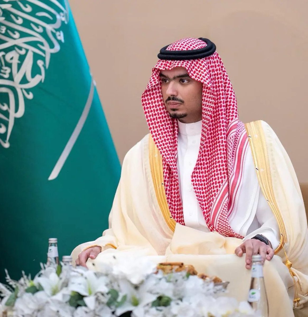 AAlmayeq's tweet photo. أتقدم بخالص التهاني وأصدق التبريكات لصاحب السمو الملكي الأمير راكان بن سلمان بن عبدالعزيز بمناسبة تعيين سموه محافظًا للدرعية، سائلًا المولى عز وجل أن يوفقه ويسدد خطاه، وأن تشهد الدرعية في عهده مزيدًا من التطور والازدهار، بما يليق بمكانتها التاريخية والتنموية . https://t.co/ng1ILo5z8X