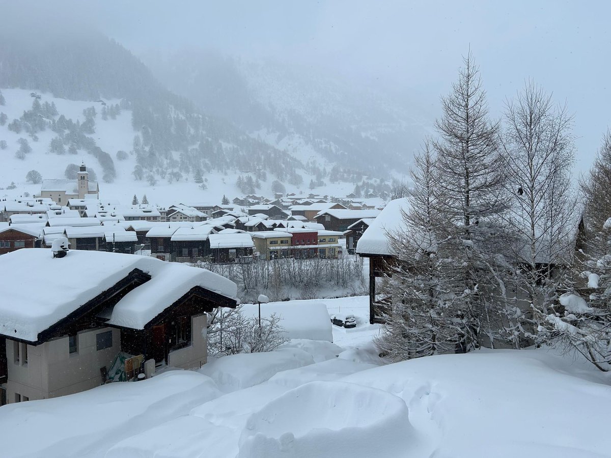 MeteoSchweiz tweet media