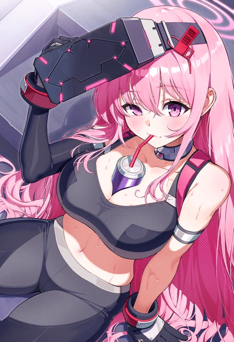 臨戦エイミ ブルアカ1変な服着てるせいで、フツーのデザインに見える