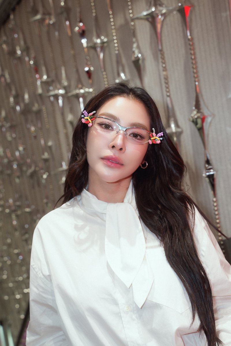 แว่นมานี่มา
📍Gentle Monster ชั้น 1, ไอคอนสยาม

Date With FAYE at ICONSIAM
#FAYEValongtinexICONSIAM
#ICONSIAM #FayePeraya #ฝ้ายพีรญา #Valongtine