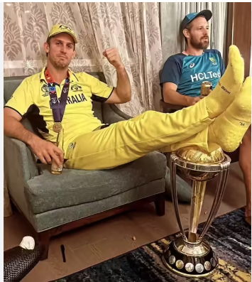 kabirsimgh's tweet photo. @AussiesArmy Karma is a bitch mate! https://t.co/PyPsKgWMwa