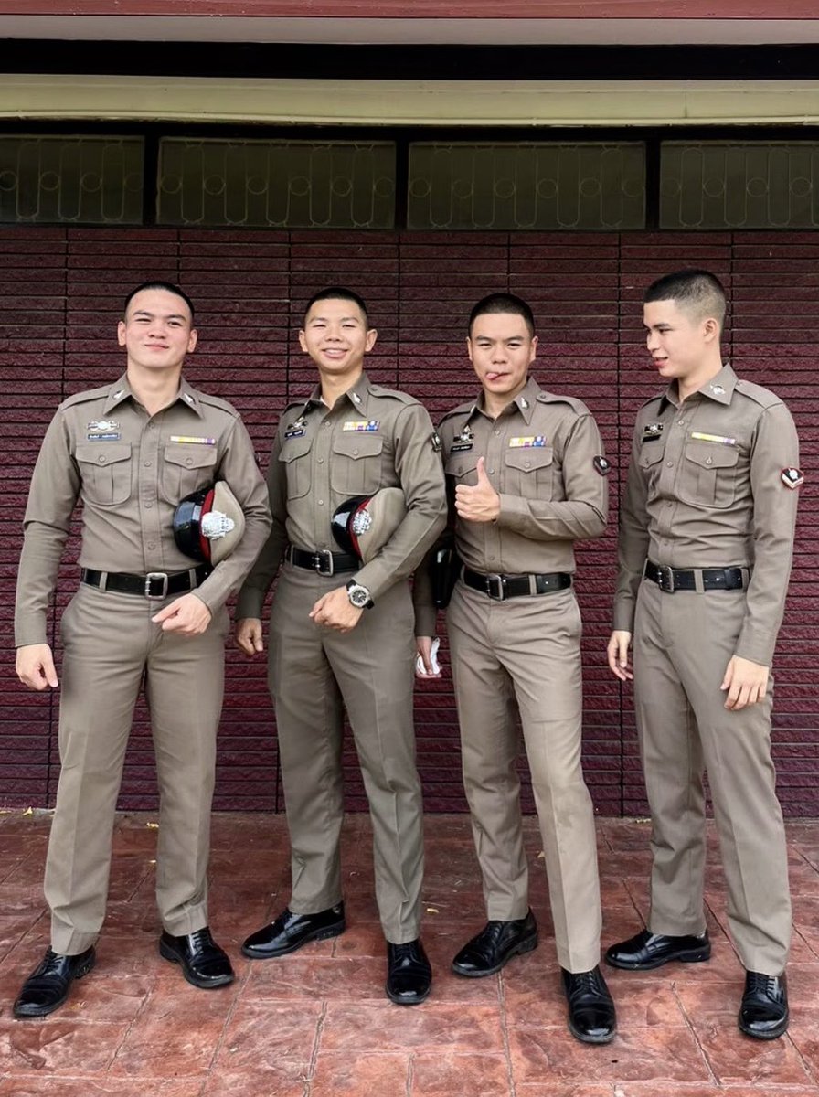 uniform men police suit tweet media