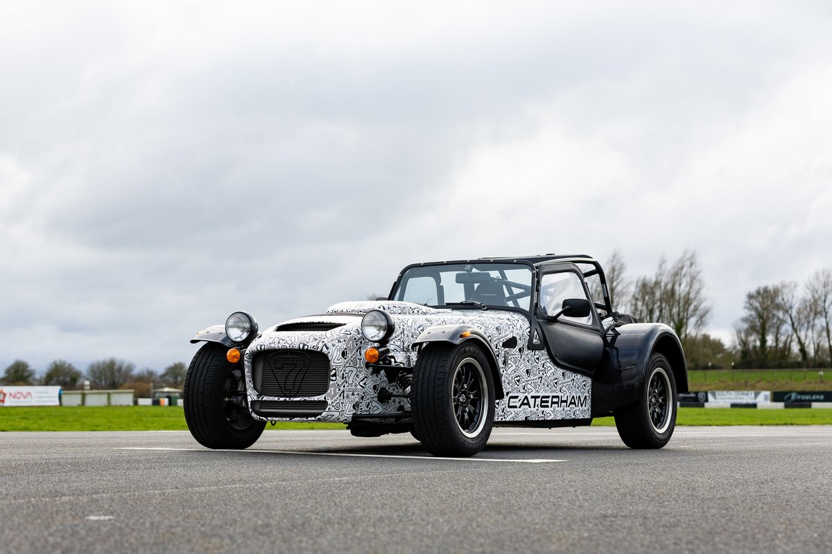 caterhamcars's tweet photo. Welcome to the year of the Horse (engine) 🐎😉

The 2026 Caterham Academy gallops into a new era of race cars, running a Horse Technologies 1.3 litre, four-cylinder HR13 turbocharged engine, producing 130bhp with bespoke tuning.

🔗 Find out more: https://t.co/667Pr0v30S https://t.co/4TZmAGROh1