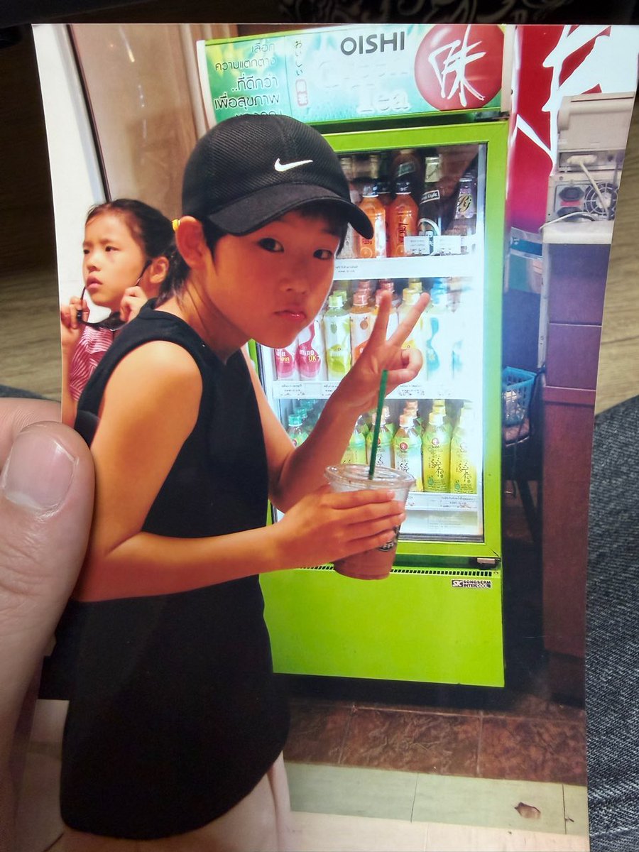 Please Jooheon going down memory lane 😭😭