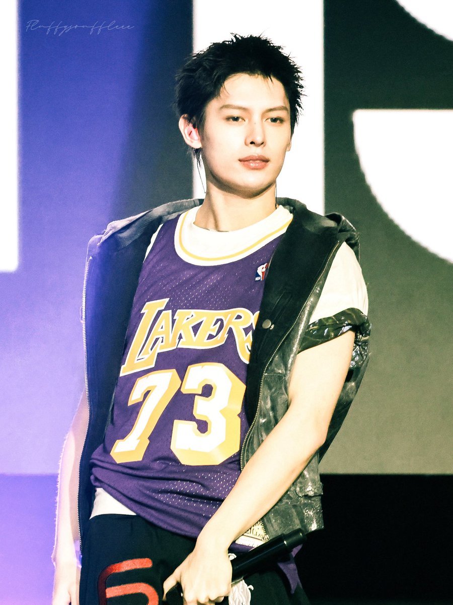 Fluffysouffleee's tweet photo. ≽^ •⩊• ^≼➰🏀

#제임스 #JAMES #趙雨凡 #赵雨凡 #CORTIS #코르티스 https://t.co/Y4gJzUBnYh