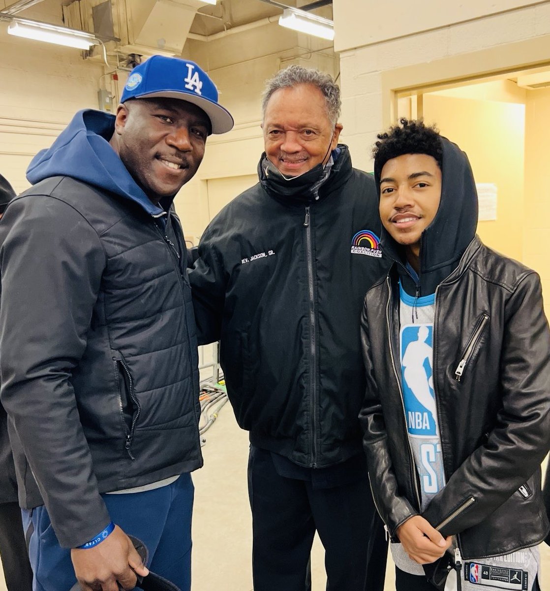 jdawildchild's tweet photo. 💔 Jesse Jackson

Will always remember these moments. 
Thank you for inspiring and speaking for all of "US" 🙏🏽
Always grateful for inspiring my daughter &amp; son as well🙌🏾 #JesseJackson #reverendjessejackson #legendforeverygeneration https://t.co/h3qalizlsD