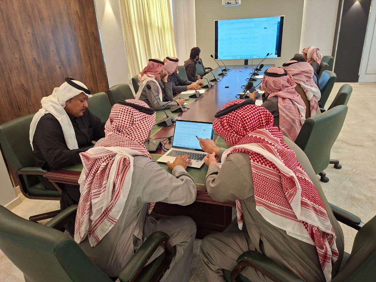 turaif_mu's tweet photo. #صور || 📸

#تطوير_الاستثمارات 

عقدت لجنة فتح مظاريف منافسات #بلدية_محافظة_طريف  الاستثمارية اجراءاتها اليوم بحضور اعضاء اللجنة والمتقدمين  لعدد من المواقع الاستثمارية المطروحة مؤخراً  . https://t.co/xxNQpvOZjq