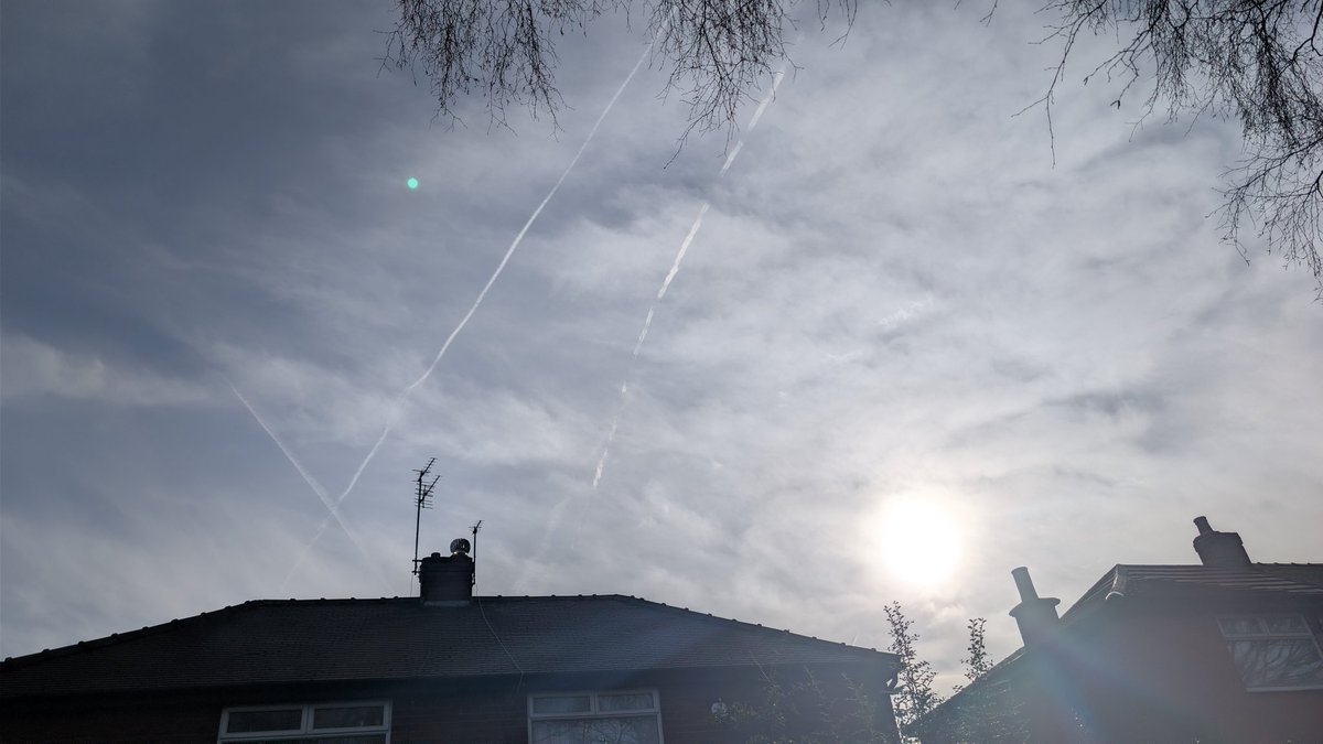 JustContrails's tweet image. It's started. All predicted in advance. #contrails