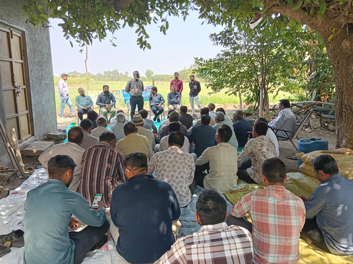 kpranavjoshi's tweet photo. #NFSM pulse યોજના હેઠળ સાવરકુંડલા તાલુકાના કુંડલા ગામે ખેડૂત શિબિર યોજાયેલ. જેમાં @ddaamreli સાહેબ, @agriamreli01 ના મ.ખે.નિ.સાહેબ, @agrisvkd ના ગ્રામસેવક મિત્રો અને બહોળી સંખ્યામાં ખેડૂતો જોડાયેલ. @Infoamreligog @ddoamreli @SdmSavarkundla https://t.co/G9v6X9SnVL