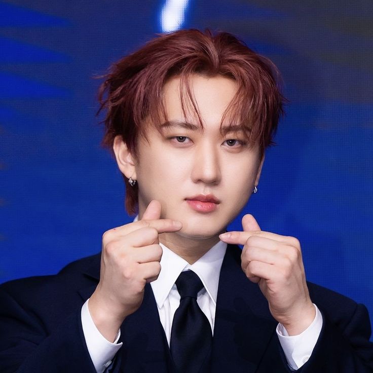 AN0PATH's tweet photo. @ER0GLITCH @hyunzeos @rukaz Dia terkekeh pelan, kilat ingatannya memunculkan momen tiap bertemu para deviants sebagai persona lain.

“Saya sayang deviants, sayang anopath, sayang gebetan saya yang gak sayang saya balik itu. Saranghae.” ucapnya sembari mengusap tengkuknya, lalu menebar pose finger heart. https://t.co/ljyjr0Pwq3