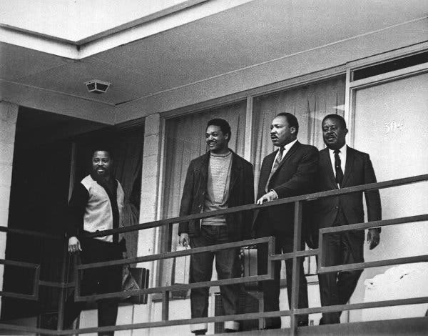 MbuyiseniNdlozi's tweet photo. What a man! Rev Jesse Jackson. May his soul rest in the perfect &amp; eternal peace he stood for in the world. He joins his fellow combatant, Martin Luther King, with whom they gave the world a more human face, a face of love! Kings of Love! What a Man! https://t.co/4FCgXKuIOZ