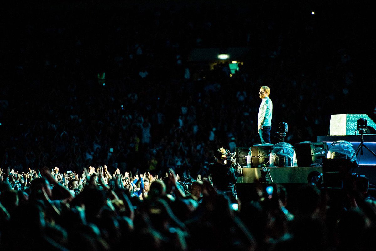 wembleystadium's tweet photo. Few light up Wembley like Ed Sheeran ✨

Happy birthday, @edsheeran You’ll always have a special place under the arch ❤️ https://t.co/RF3aw3nfSF