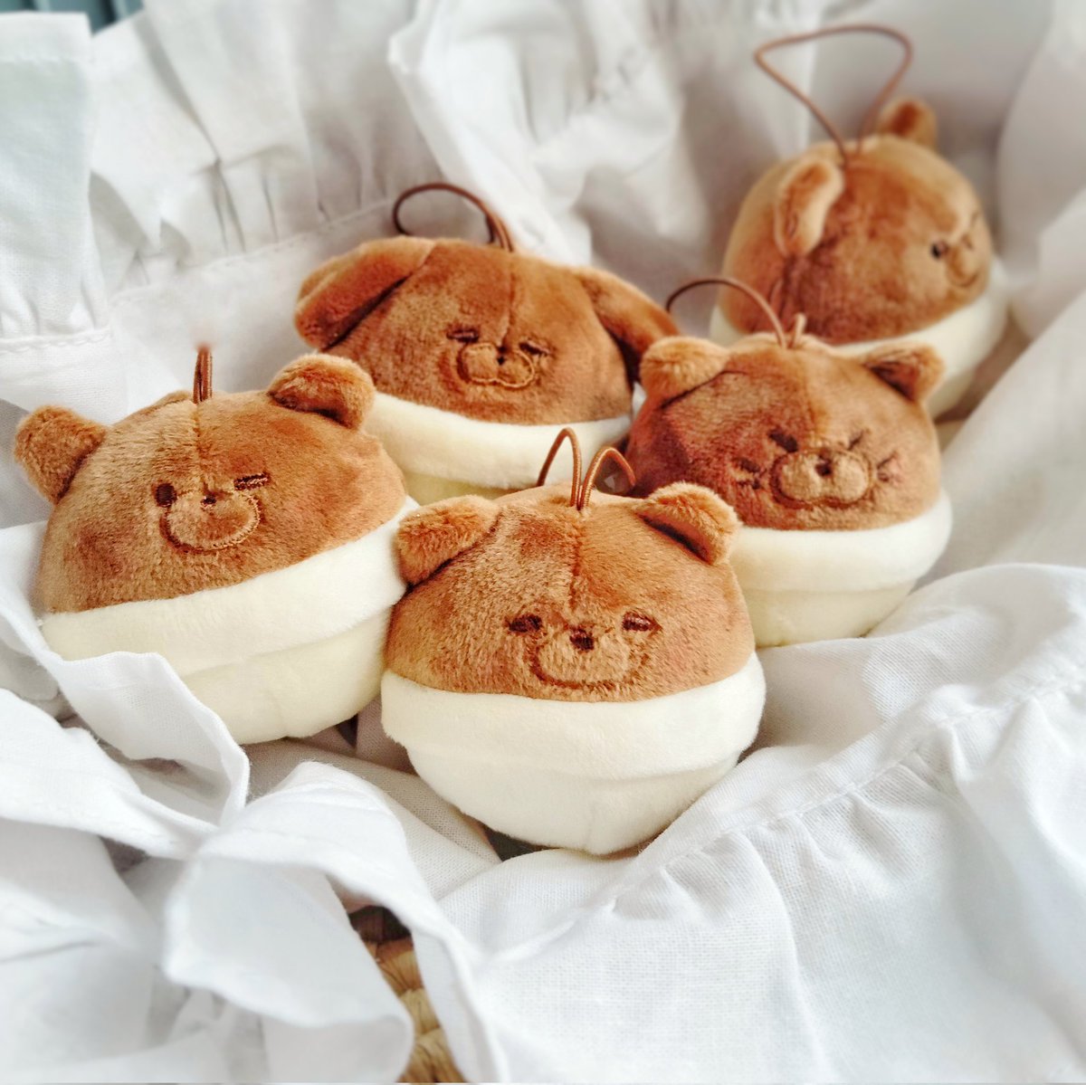 ガチャの日 🐻️くま鈴カステラぬいぐるみ発売中🐻️ ふわふわころころ