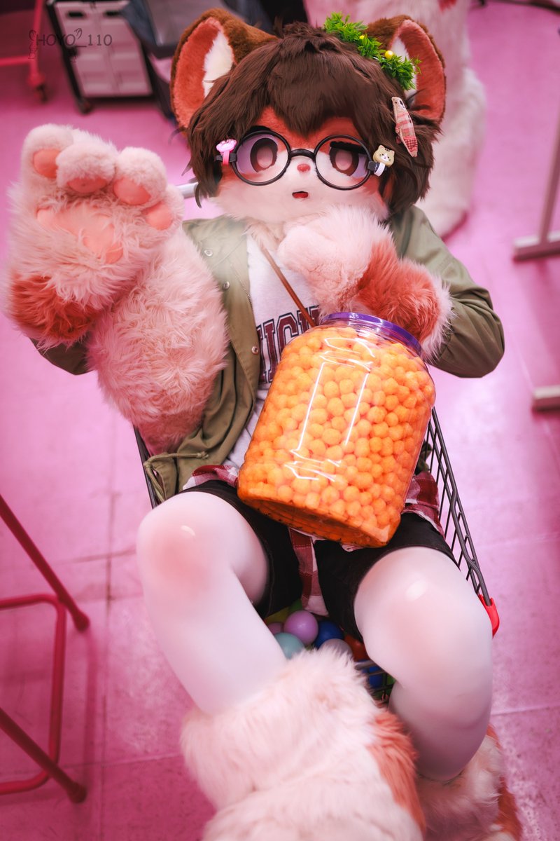ourmaze's tweet photo. #fursuit #FursuitEveryday 

..🧀 https://t.co/4CQaBnIcNc