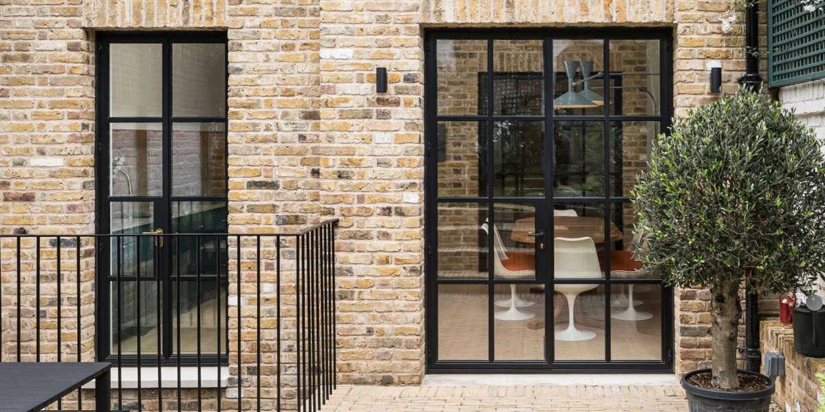 Buildingtalk's tweet photo. SWA: Reliable W20 steel windows bridge heritage aesthetics and modern living (@SWA_info)

➡️ https://t.co/ZvBtilnbfc https://t.co/uHqPFOgSHN