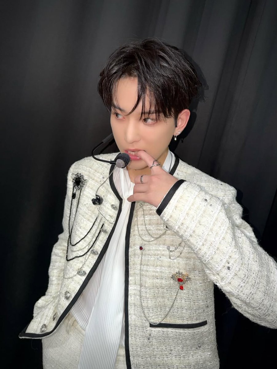 ハルア. tweet media