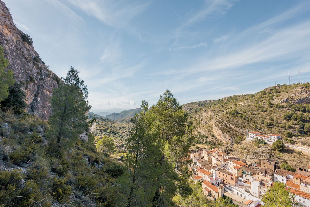 RECAMDER's tweet photo. 👉El 26 de febrero en #Molinicos, el @gdr_sdelsegura presentará el nuevo Catálogo de Experiencias de Astroturismo y Ecoturismo de la #SierraDelSegura.
📌Además, habrá una salida a la cascada y se realizará una observación solar guiada.
ℹ️https://t.co/awRxiOTV94 https://t.co/rXXhQrz4RB