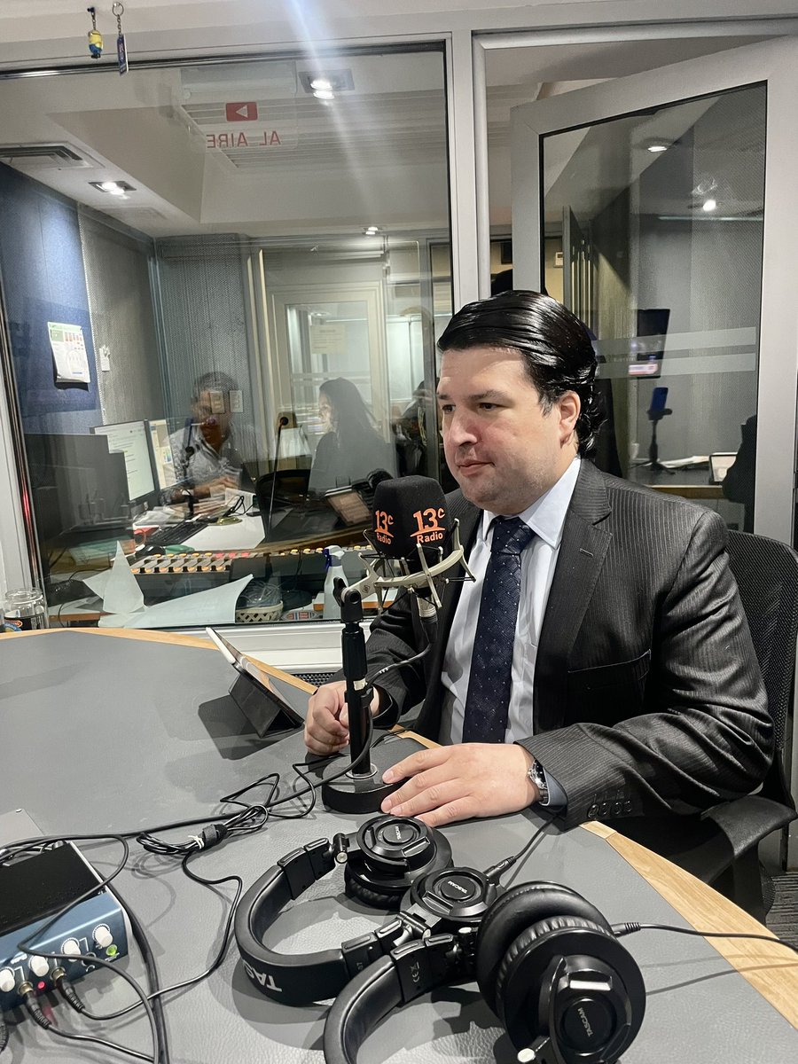 Ahora en <a href="/Radio_13c/">Radio 13c</a> hablando sobre lo impresentable de destinar plata de todos los chilenos a Cuba en cooperación, considerando las miles de familias aún sin casa en la Región de Valparaíso, Ñuble y Biobío. Es razonable donar 1 millón de dólares con solo un 10% de reconstrucción?