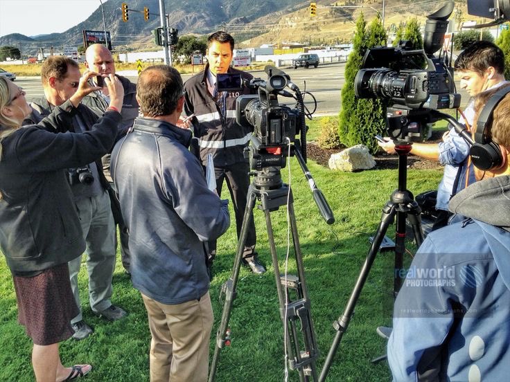 Real World Photographs tweet media