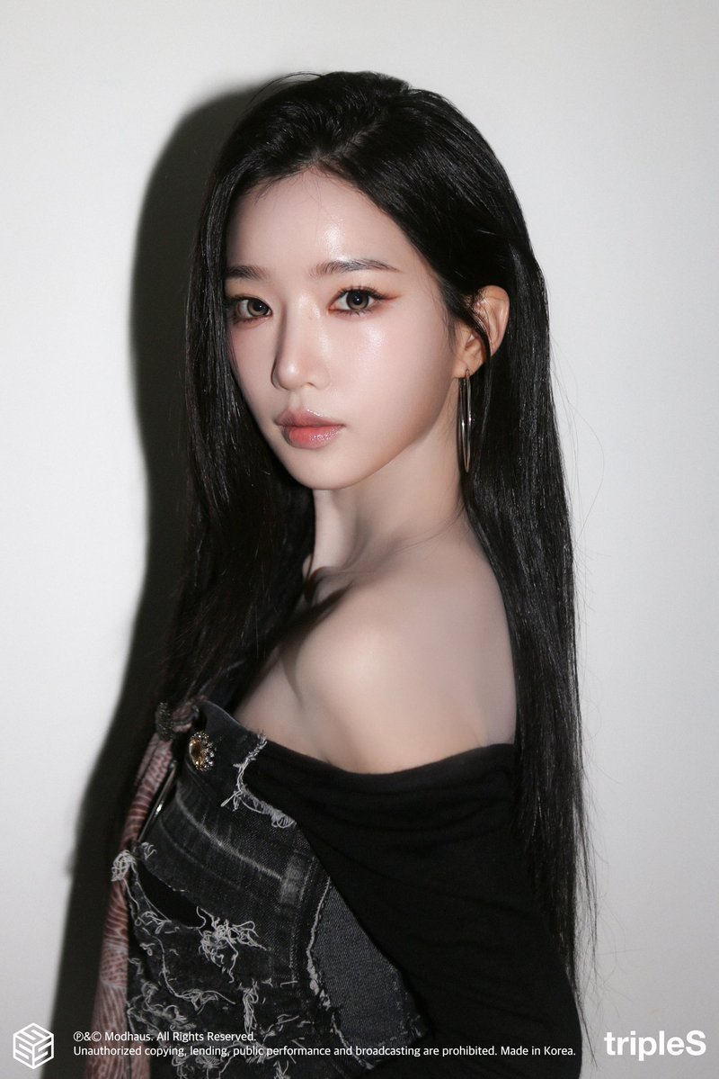 YooyeonGlobal's tweet image. tripleS Blog 
2026 Seoul Fashion Week

YooYeon 🐰