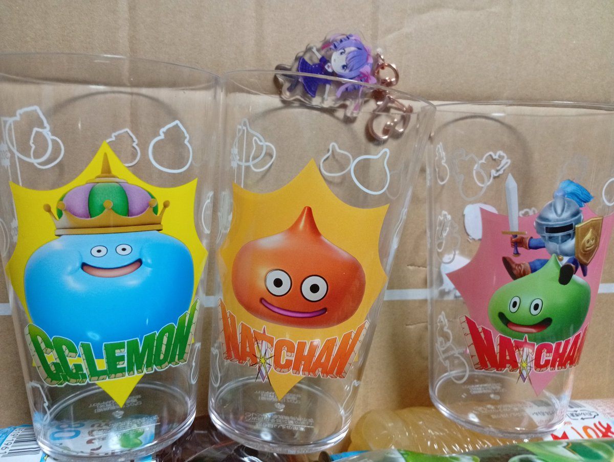イオンなどでサントリーのペットボトル4本買うとドラクエのタンブラー