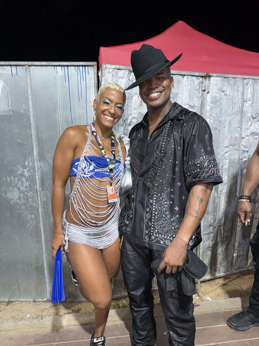 viiickferraz's tweet photo. Poliamor vive 🤎  My Love Neyo https://t.co/vixFdsmGuY