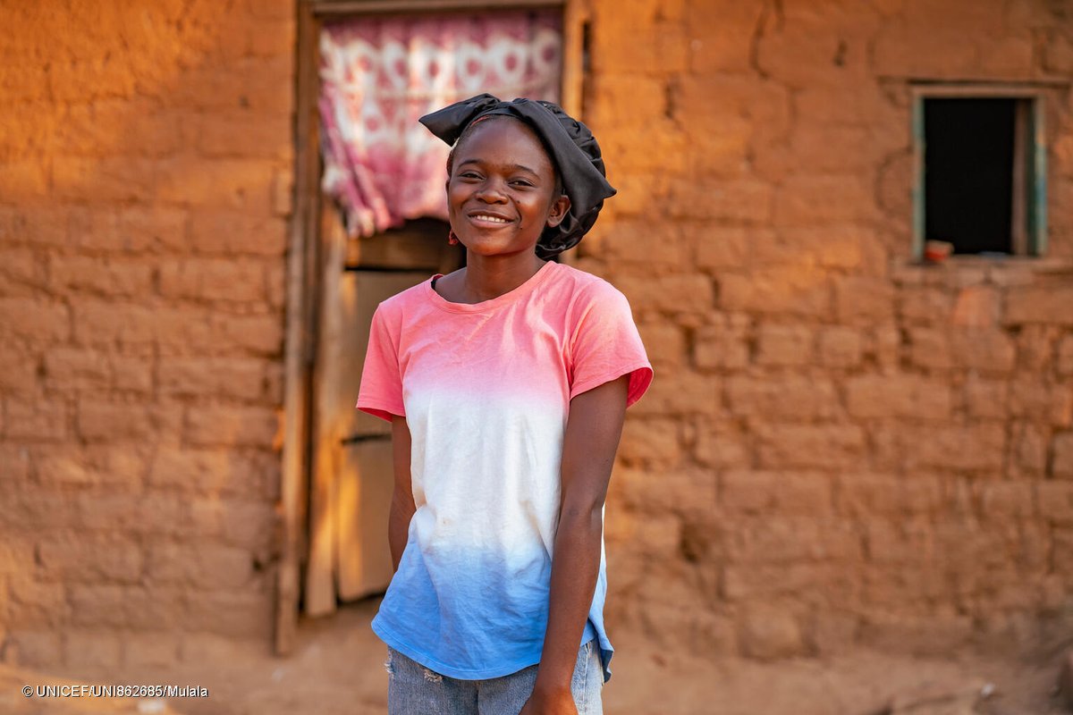 In DRC, social protection remains out of reach for most vulnerable families, covering just 5.2% of the population and 1.3% of children.

On #SocialJusticeDay, UNICEF calls for greater investment in social protection to help children survive, learn and thrive.

<a href="/UNICEFSocPolicy/">UNICEF Economic & Social Policy</a>